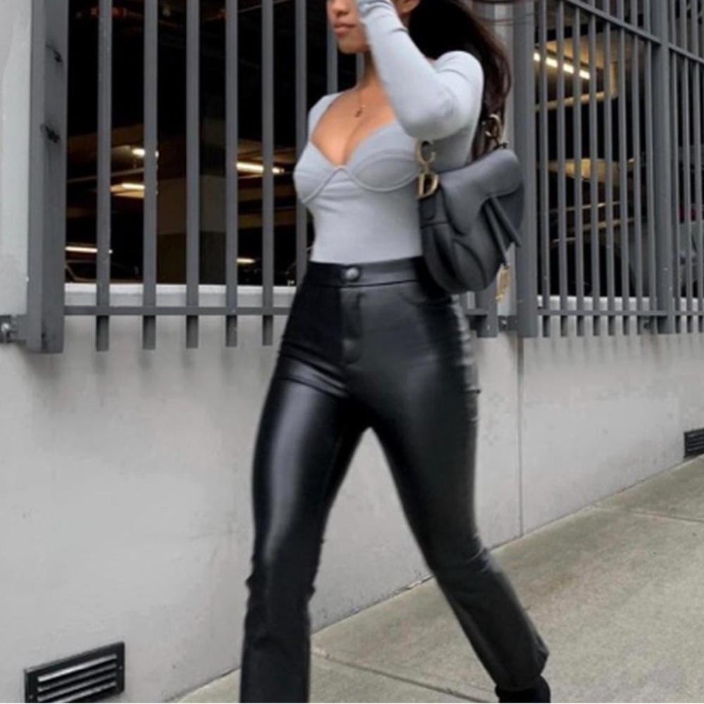 Oh Polly gray long sleeve bodysuit